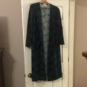 VEUC Lularoe Sarah